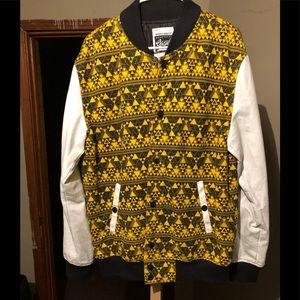 Men’s Beautiful Giant Jacket